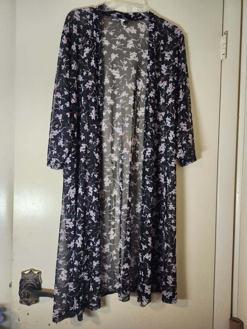 Vintage Coquette Floral Sheer Kimono Robe - Black with White/ Pink Flowers XL